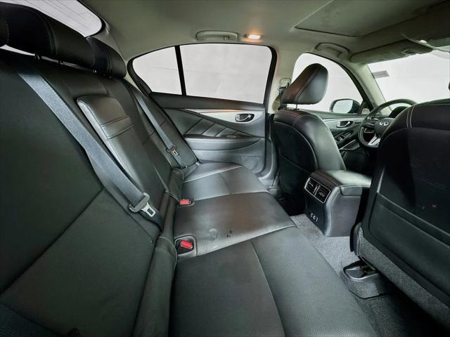 2023 INFINITI Q50 LUXE