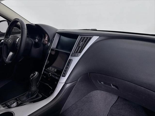 2023 INFINITI Q50 LUXE