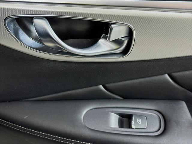 2023 INFINITI Q50 LUXE