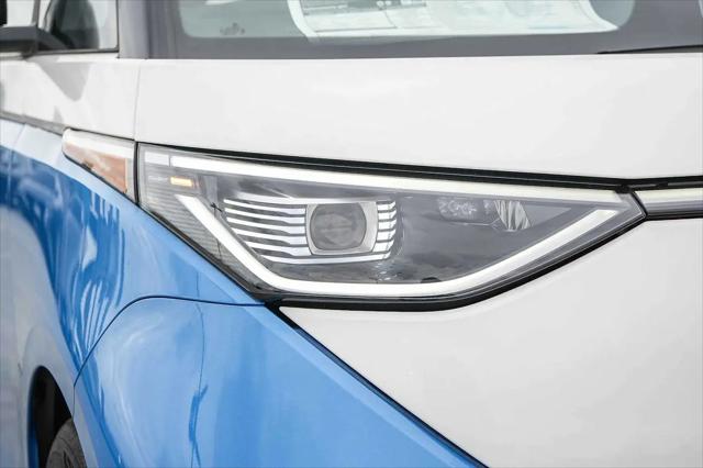 2025 Volkswagen ID. Buzz Pro S Plus with 4MOTION