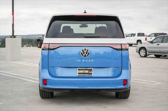 2025 Volkswagen ID. Buzz Pro S Plus with 4MOTION