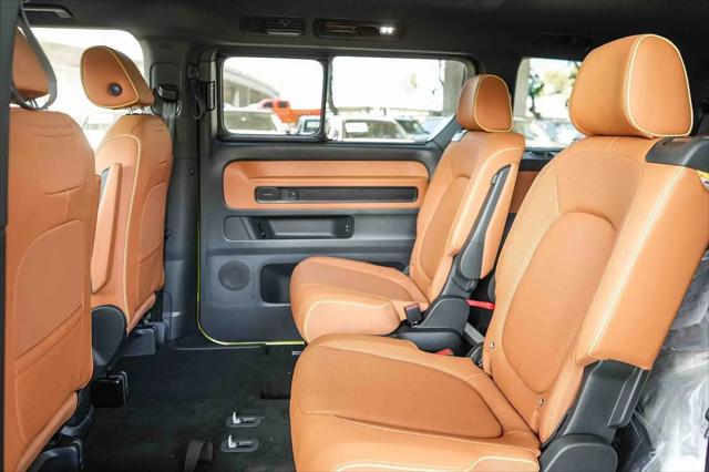 2025 Volkswagen ID. Buzz Pro S Plus with 4MOTION