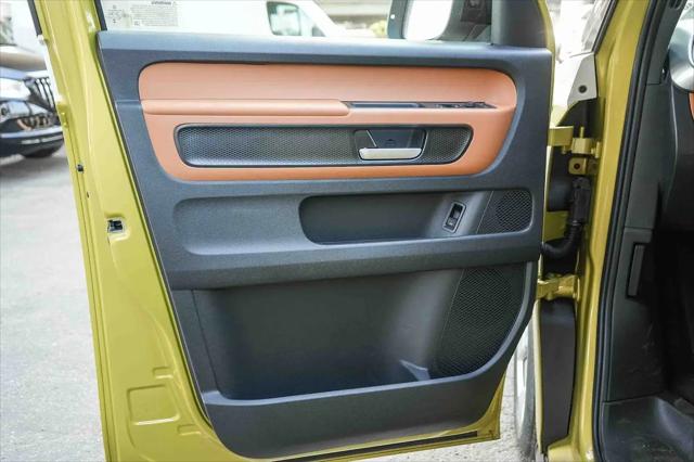2025 Volkswagen ID. Buzz Pro S Plus with 4MOTION