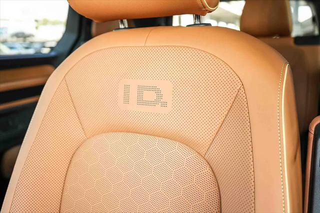 2025 Volkswagen ID. Buzz Pro S Plus with 4MOTION
