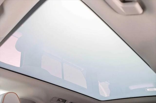 2025 Volkswagen ID. Buzz Pro S Plus with 4MOTION