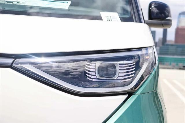 2025 Volkswagen ID. Buzz Pro S Plus with 4MOTION
