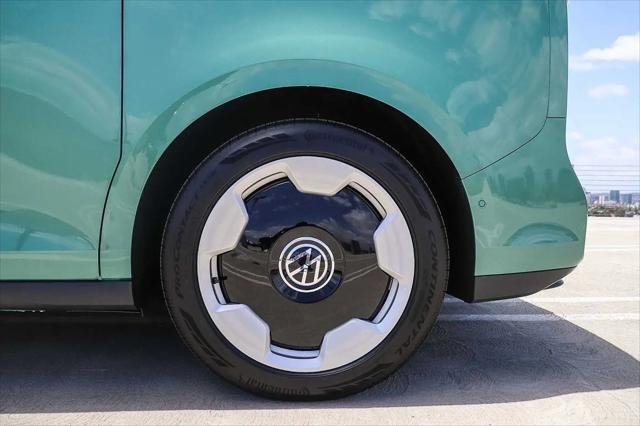 2025 Volkswagen ID. Buzz Pro S Plus with 4MOTION