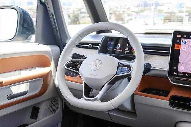 2025 Volkswagen ID. Buzz Pro S Plus with 4MOTION