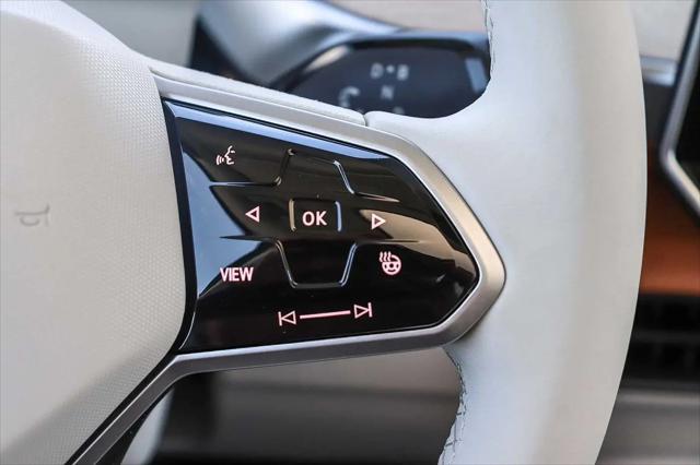 2025 Volkswagen ID. Buzz Pro S Plus with 4MOTION