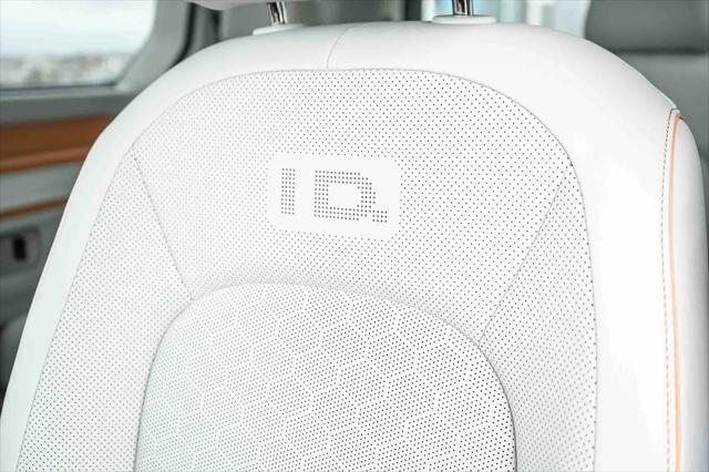 2025 Volkswagen ID. Buzz 1st Edition with 4MOTION