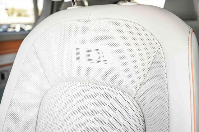 2025 Volkswagen ID. Buzz 1st Edition with 4MOTION