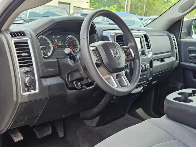 2024 Ram 1500 Classic SLT Quad Cab 4x2 6'4" Box