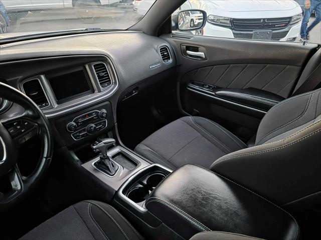 2019 Dodge Charger SXT RWD
