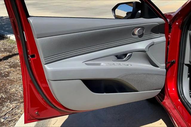 2026 Hyundai Elantra Hybrid SEL Sport