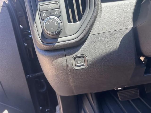 2026 Chevrolet Silverado 1500 4WD Crew Cab Short Bed Custom Trail Boss