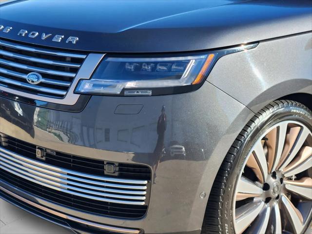 2023 Land Rover Range Rover SV