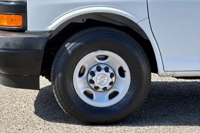 2020 Chevrolet Express Cargo Van RWD 2500 Regular Wheelbase WT