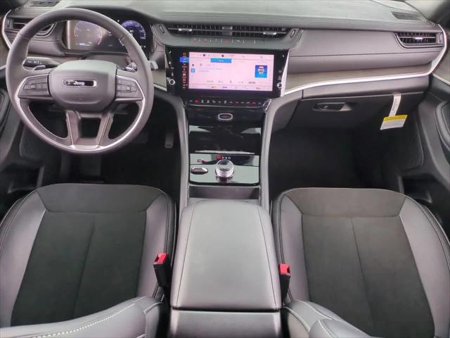 2026 Jeep Grand Cherokee L Altitude 4x4