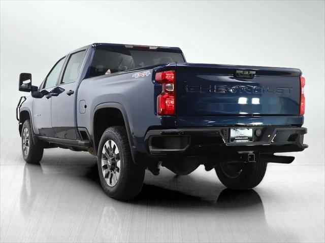 2023 Chevrolet Silverado 2500HD 4WD Crew Cab Standard Bed Custom