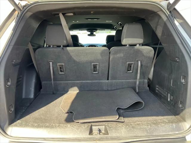 2023 Chevrolet Traverse AWD LT Cloth