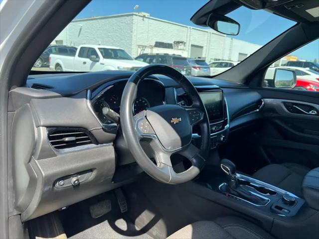 2023 Chevrolet Traverse AWD LT Cloth