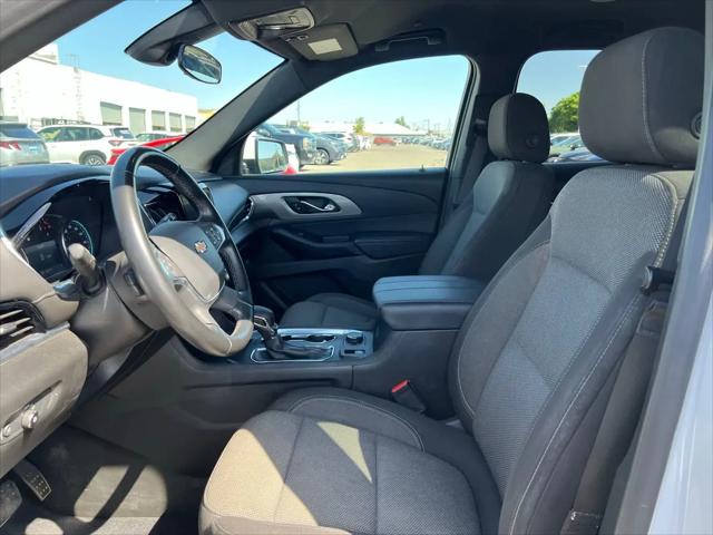 2023 Chevrolet Traverse AWD LT Cloth