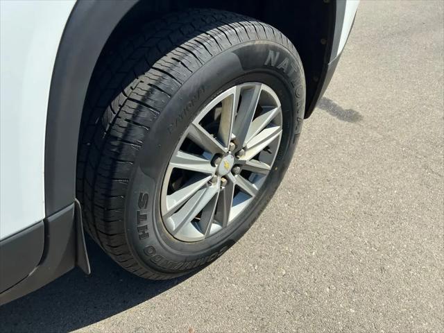 2023 Chevrolet Traverse AWD LT Cloth