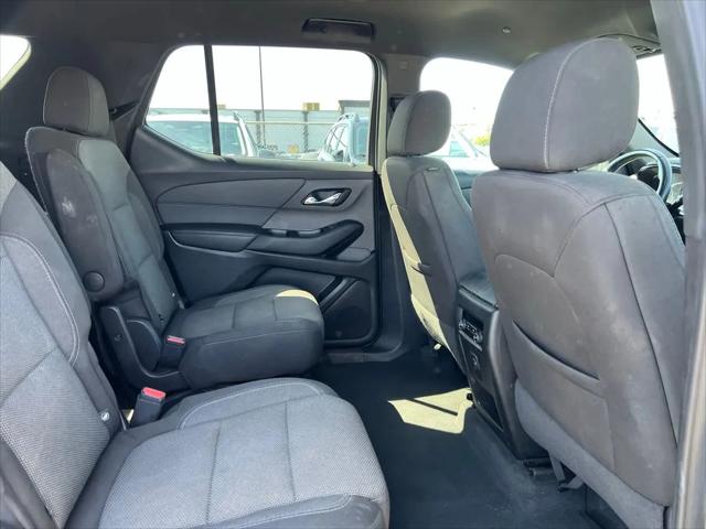 2023 Chevrolet Traverse AWD LT Cloth