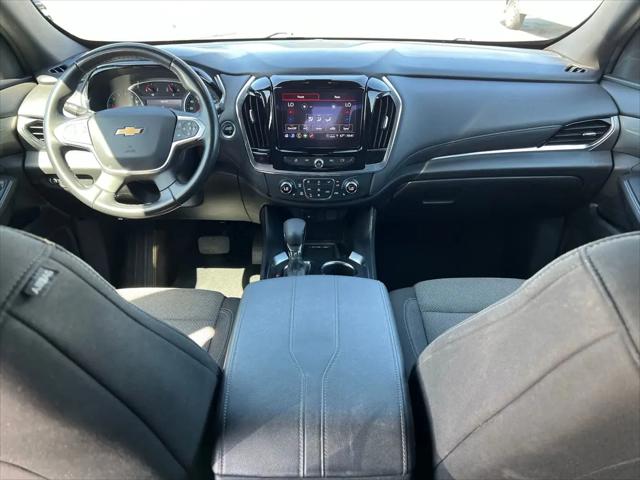 2023 Chevrolet Traverse AWD LT Cloth