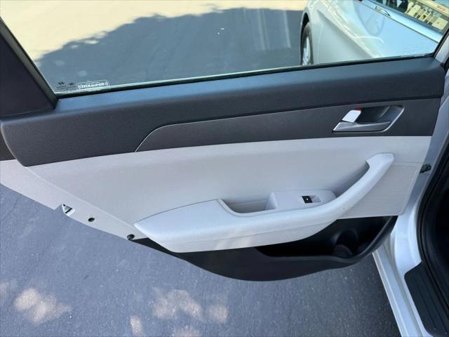 2016 Hyundai Sonata Base
