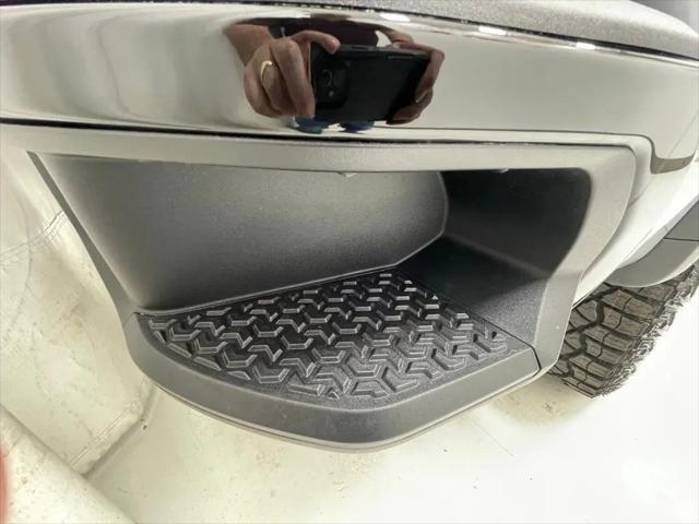 2026 GMC Sierra 2500HD Crew Cab, Standard Bed, AT4X, 4WD