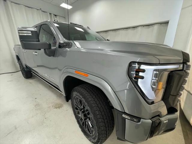 2026 GMC Sierra 2500HD Crew Cab, Standard Bed, Denali Ultimate, 4WD