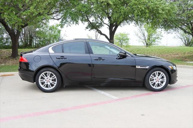 2018 Jaguar XE 25t Premium