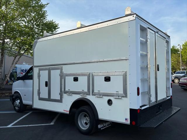 2022 Chevrolet Express Cutaway Work Van