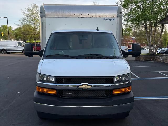 2022 Chevrolet Express Cutaway Work Van