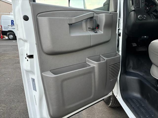 2022 Chevrolet Express Cutaway Work Van