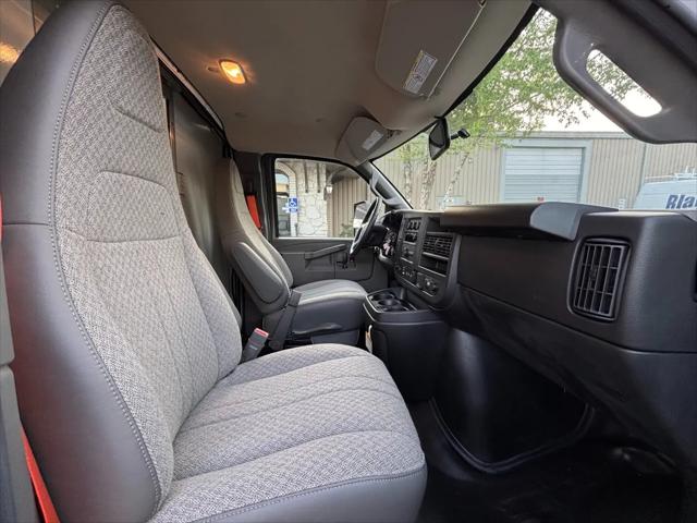 2022 Chevrolet Express Cutaway Work Van