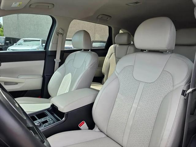 2022 Kia Sorento Hybrid S