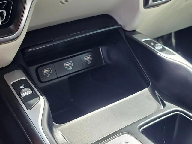 2022 Kia Sorento Hybrid S