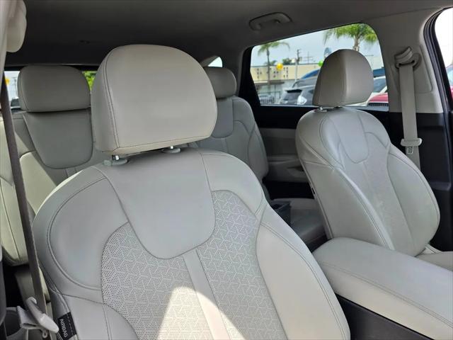 2022 Kia Sorento Hybrid S