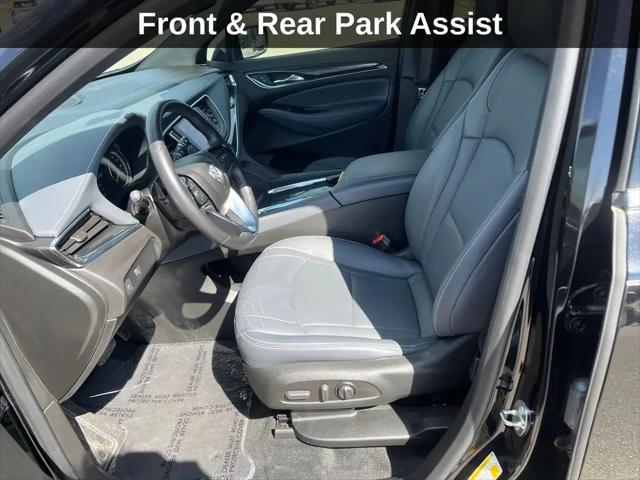 2023 Buick Enclave Essence AWD