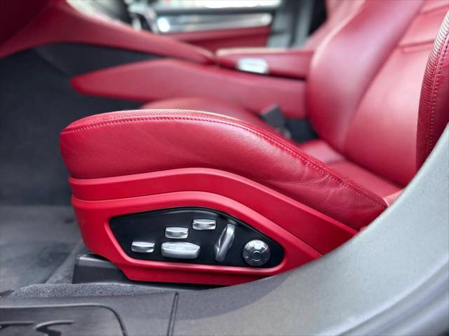 2019 Porsche Panamera GTS