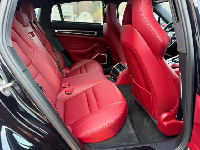 2019 Porsche Panamera GTS