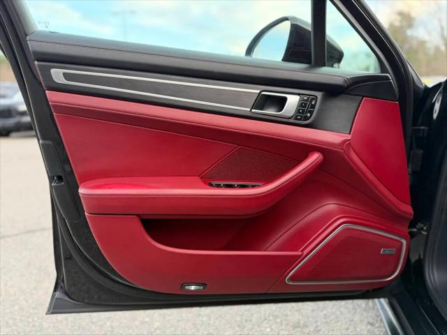 2019 Porsche Panamera GTS