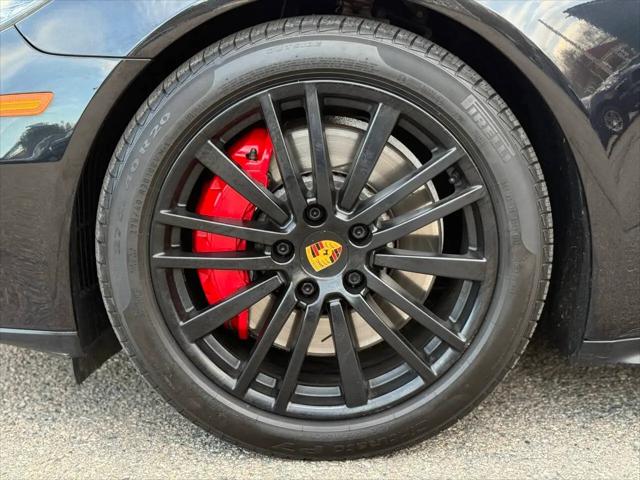 2019 Porsche Panamera GTS
