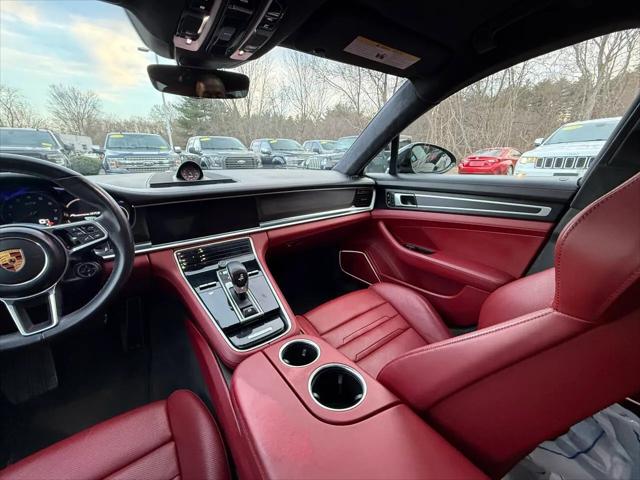 2019 Porsche Panamera GTS