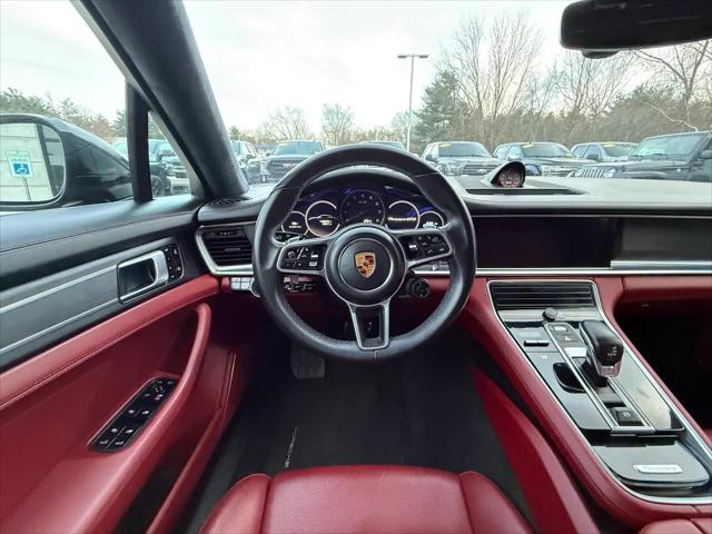 2019 Porsche Panamera GTS
