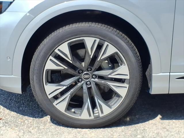 2025 Audi Q8 Premium Plus 55 TFSI quattro