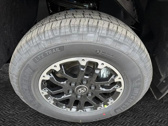2026 Toyota Tundra SR5 CrewMax 5.5' Bed