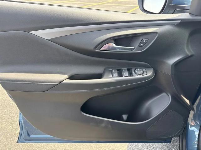 2026 Buick NV Preferred FWD